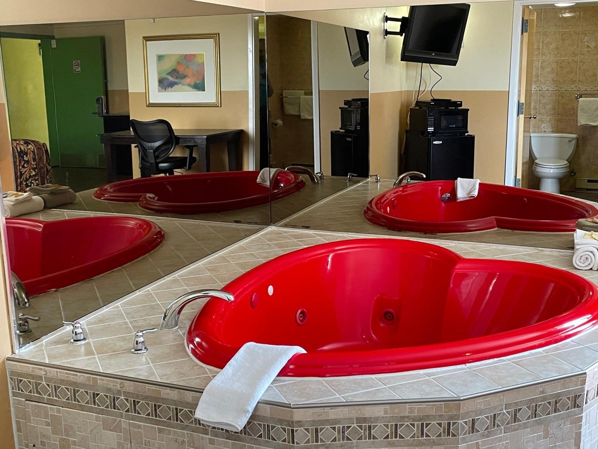 Sea Palace Inn Сийсайд Хайтс Стая снимка